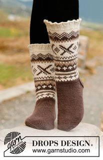 Free patterns - Calcetines / DROPS 135-44